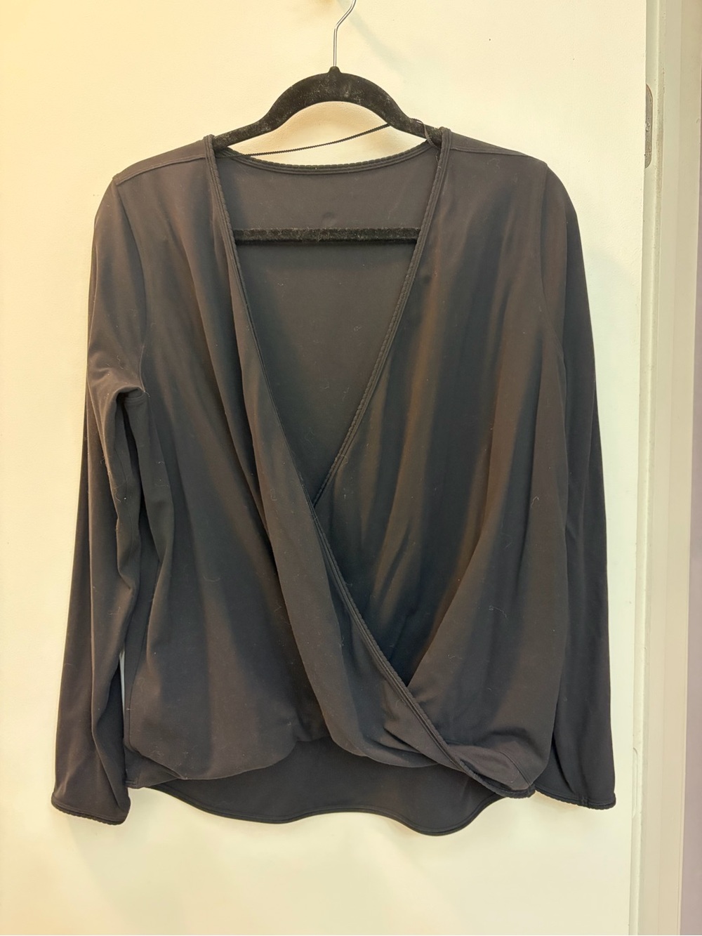 Lululemon Nulu Wrap
